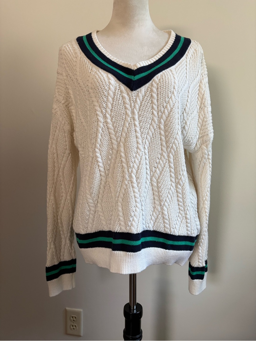 Nicole Miller NY Cable Knit V-Neck Tennis Sweater Cotton Cream Green Navy Size L
